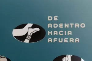 DE ADENTRO HACIA AFUERA